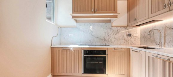 5 bedrooms Penthouse in Florence, Italy No. 347334 2