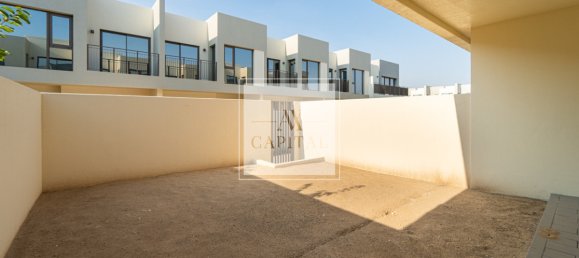 Adosado de 3 dormitorios en Dubai South (Dubai World Central), UAE No. 51824 8