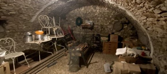 5 bedrooms House in Maule, France No. 163002 10