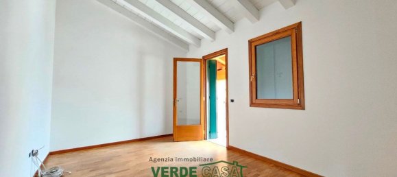 3 rooms Apartment in San Zenone degli Ezzelini, Italy No. 60729 7