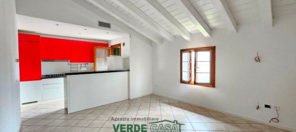 3 rooms Apartment in San Zenone degli Ezzelini, Italy No. 60729 2