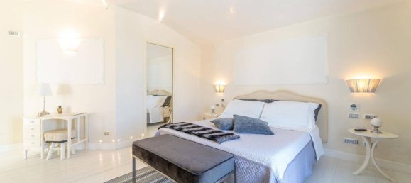 10 rooms Villa in Olbia, Italy No. 70294 16