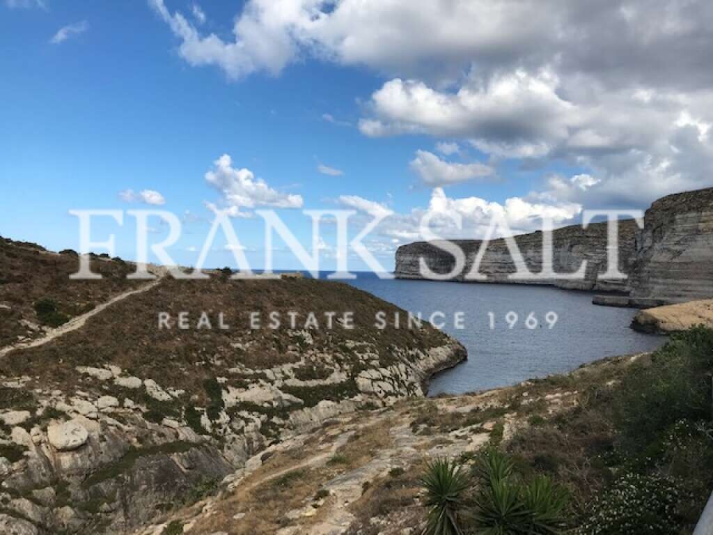 Apartamento de 3 dormitorios en Xlendi, Malta No. 5729