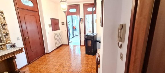 6غرفة فيلا في Bagnatica, Italy رقم 9422 15