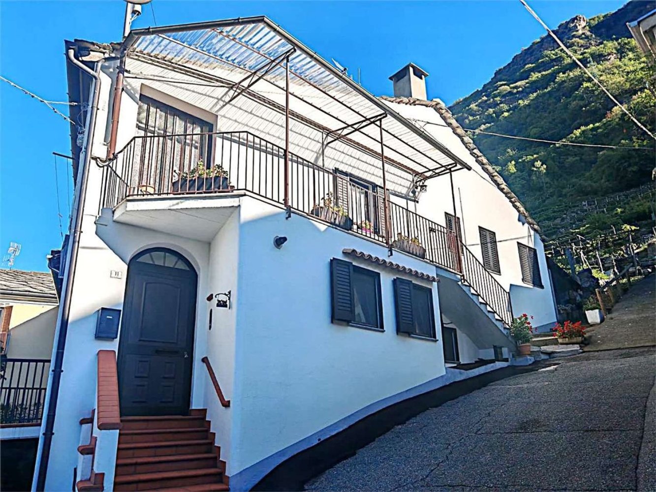 2 bedrooms Apartment in Carema, Italy No. 332593