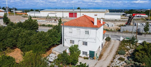 3 bedrooms House in Oliveira do Conde, Portugal No. 21444 12