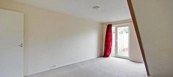 2 bedrooms House in Gloucester, United Kingdom No. 13725 13