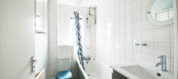 2 bedrooms House in Gloucester, United Kingdom No. 13725 17