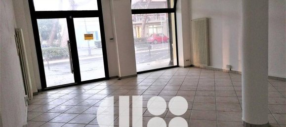 2 rooms Commercial property in Cesenatico, Italy No. 374855 3