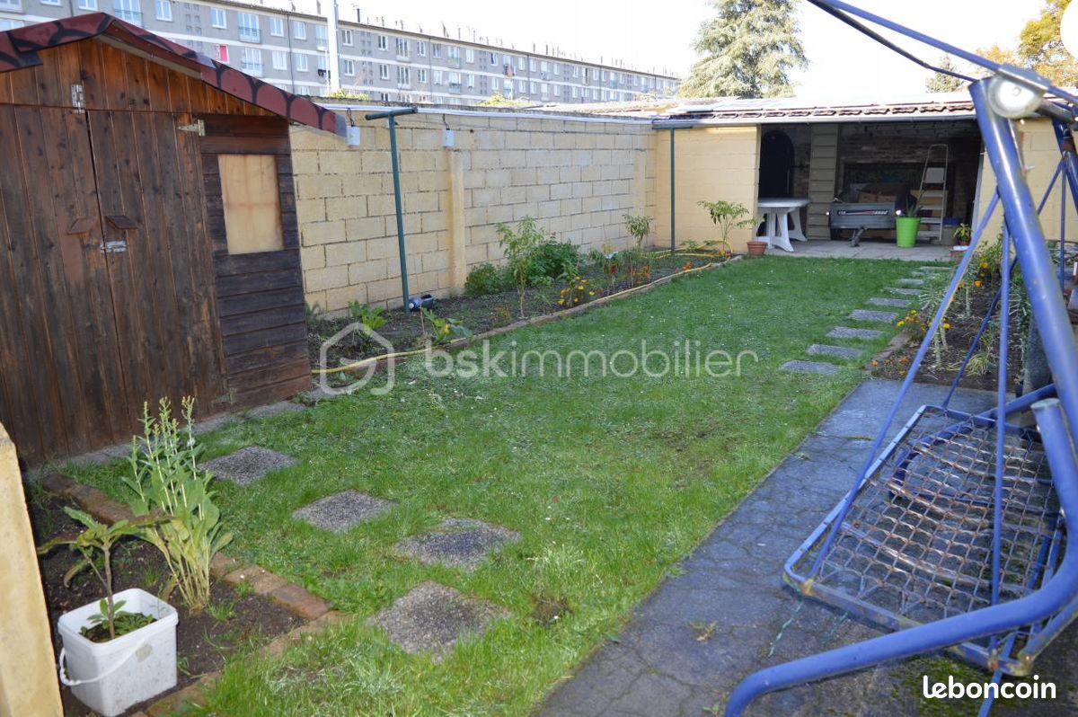 3 bedrooms House in Amiens, France No. 262833