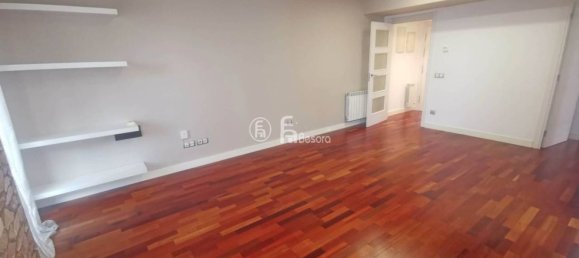 Apartamento de 3 dormitorios en Lérida, Spain No. 158434 4