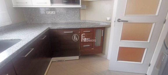 Apartamento de 3 dormitorios en Lérida, Spain No. 158434 9