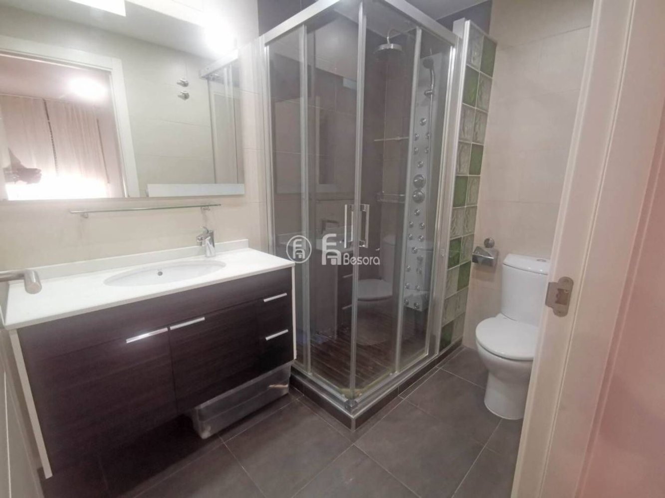 Apartamento de 3 dormitorios en Lérida, Spain No. 158434