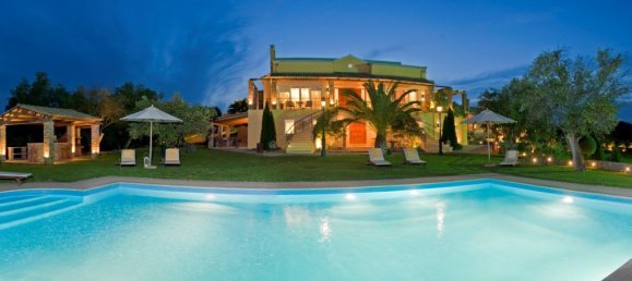 1055m² Villa in Corfu, Greece No. 5931 2