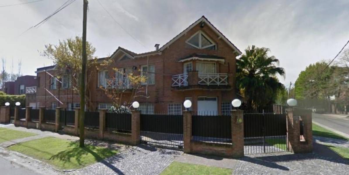 5 bedrooms House in San Isidro, Argentina No. 51658