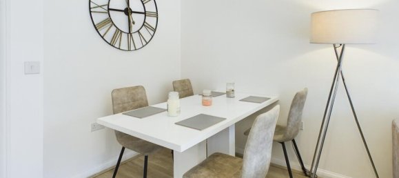 2 bedrooms House in Bordon, United Kingdom No. 13814 7