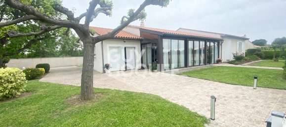 4 bedrooms House in Cugnaux, France No. 195121 4