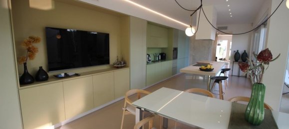 Villa de 4 dormitorios en Ragusa, Italy No. 360794 5