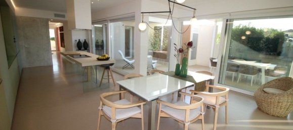 Villa de 4 dormitorios en Ragusa, Italy No. 360794 4