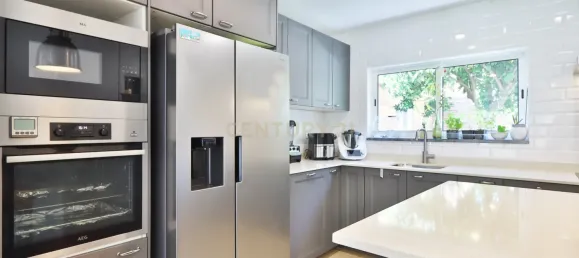 4 Schlafzimmer Villa in Cascais, Portugal, Nr. 137732 9