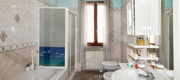 Villa de 7 habitaciónes en Dairago, Italy No. 17690 16