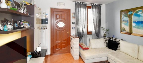 Villa de 7 habitaciónes en Dairago, Italy No. 17690 19