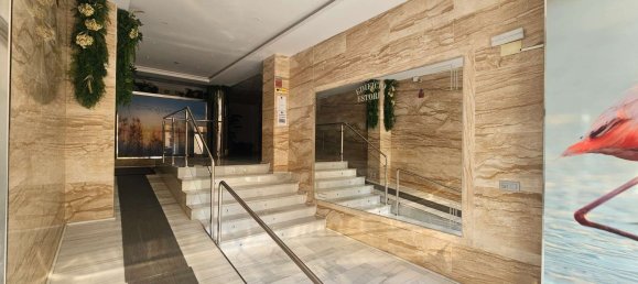 Apartamento de 2 dormitorios en Torrevieja, Spain No. 185608 2