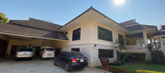5 bedrooms House in Chiang Mai, Thailand No. 27063 3
