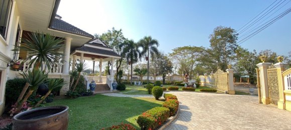 5 bedrooms House in Chiang Mai, Thailand No. 27063 4