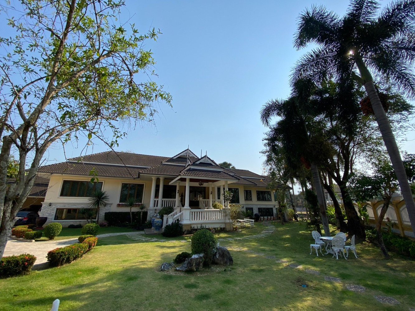 5 bedrooms House in Chiang Mai, Thailand No. 27063