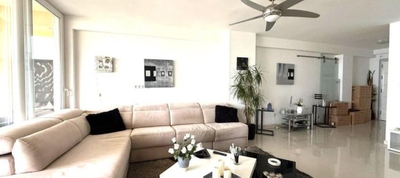 3 bedrooms Apartment in Torremolinos, Spain No. 190834 4