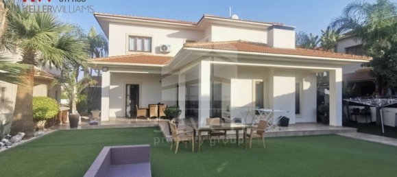 5 dormitorios adosado en venta en Larnaka, Cyprus № 26488 5