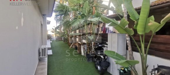5 dormitorios adosado en venta en Larnaka, Cyprus № 26488 10