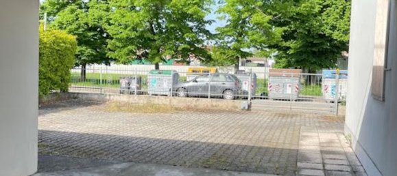 4 bedrooms Apartment in Ferrara, Italy No. 380733 10