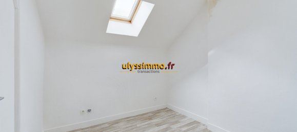 Casa de 4 dormitorios en Roye, France No. 54697 6