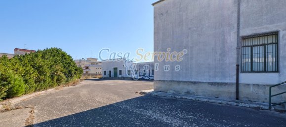 Gewerbliche Immobilie in Cavallino, Italy 2000m², Nr. 76734 23