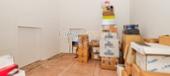 Gewerbliche Immobilie in Cavallino, Italy 2000m², Nr. 76734 9