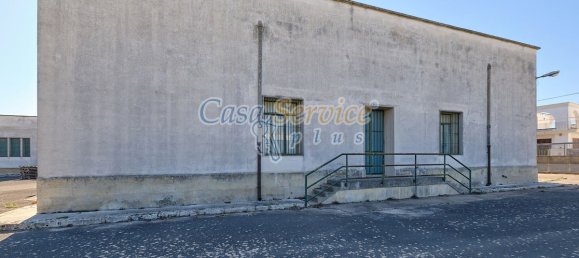 Gewerbliche Immobilie in Cavallino, Italy 2000m², Nr. 76734 22