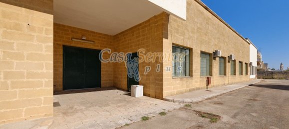 Gewerbliche Immobilie in Cavallino, Italy 2000m², Nr. 76734 33