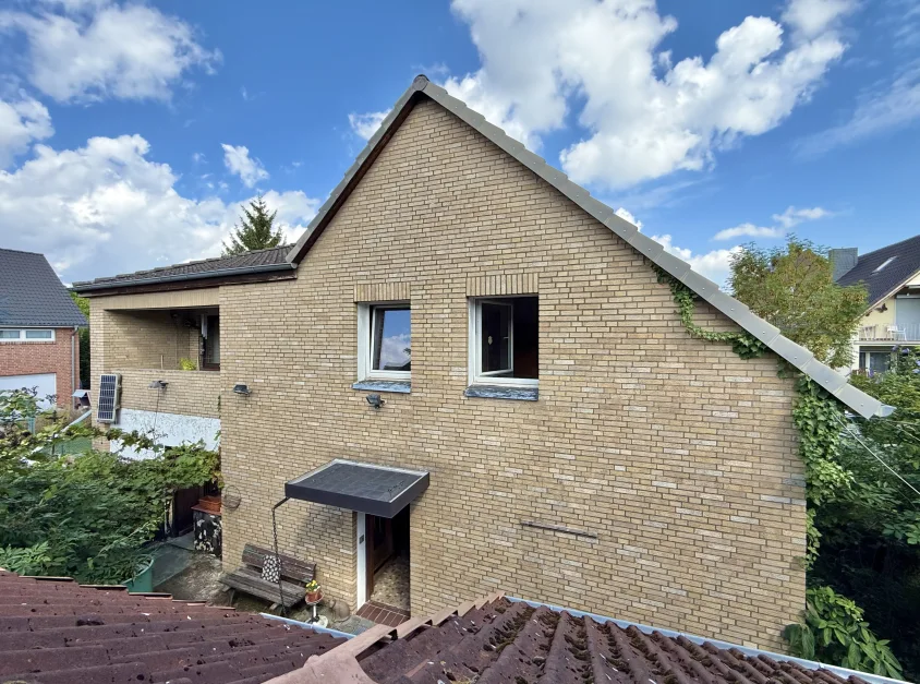 9 rooms Townhouse in Hanover, Germany No. 339804