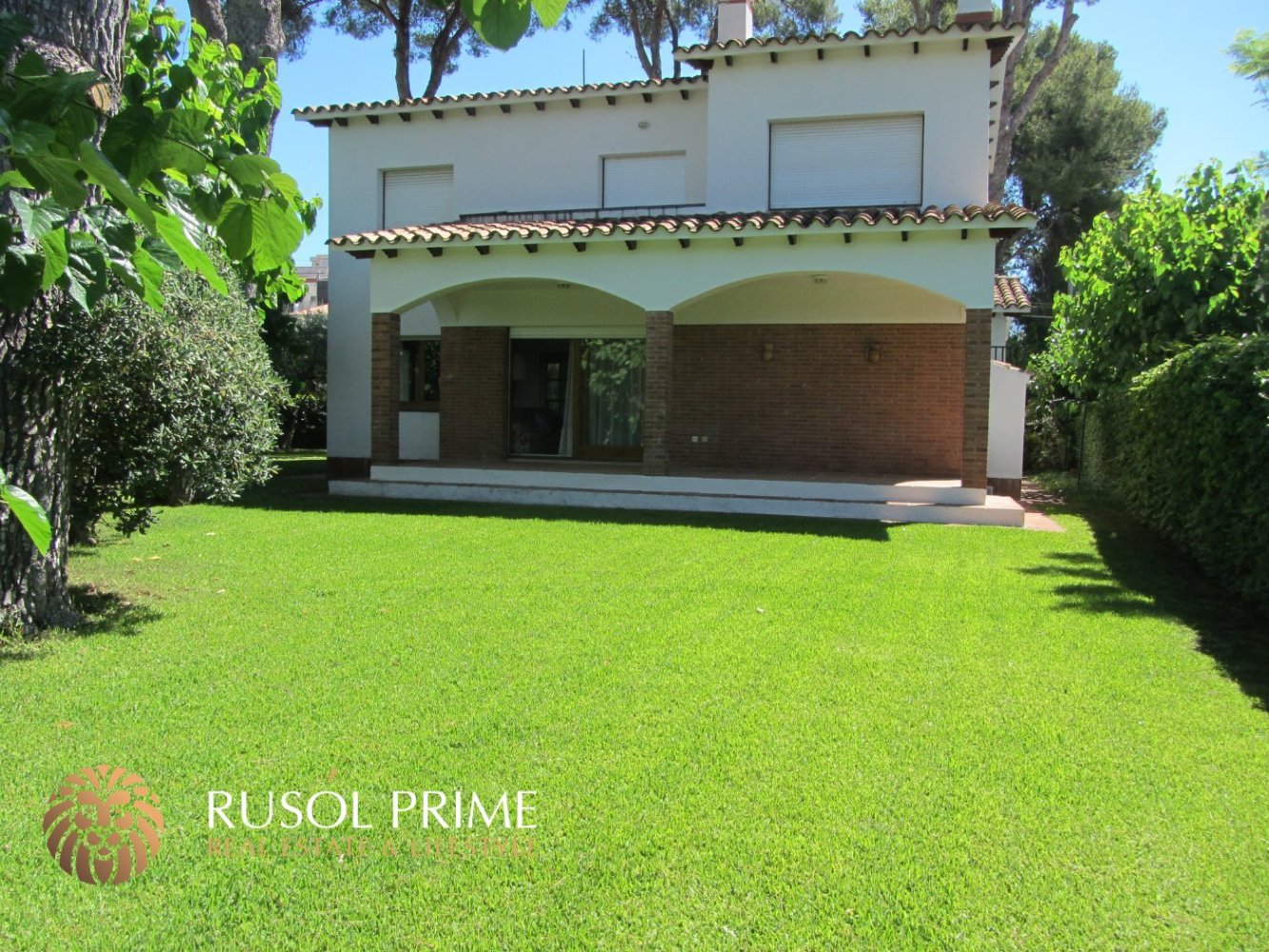 5 Schlafzimmer Haus in Coma-Ruga, Spain, Nr. 260