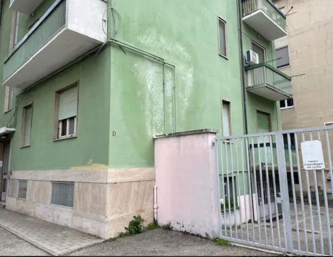 2 rooms Apartment in Vigevano, Italy No. 196887