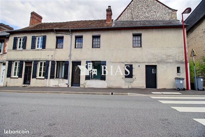 1 bedroom House in Pont-de-l'Arche, France No. 353362