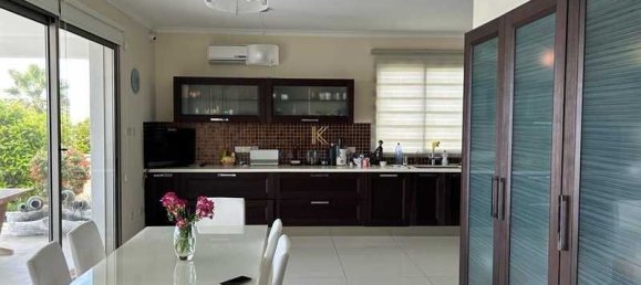 4 غرف نوم عقار تجاري في Larnaca, Cyprus رقم 6598 4