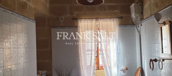 4 bedrooms House in Gharb, Malta No. 5549 12