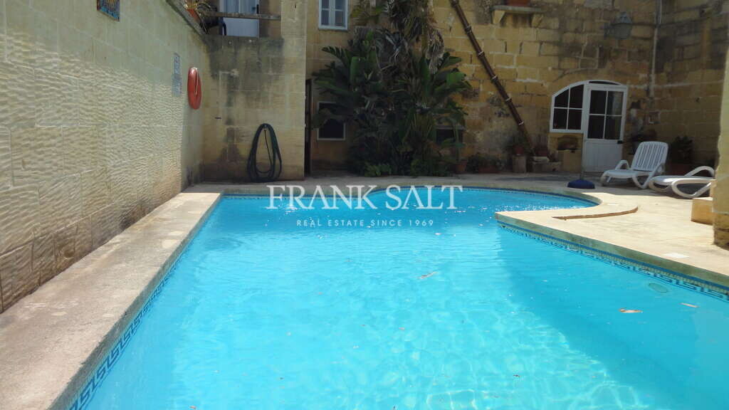 4 bedrooms House in Gharb, Malta No. 5549