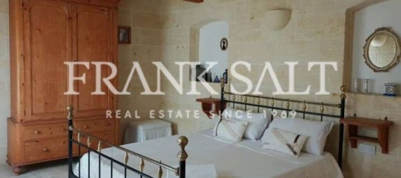 4 bedrooms House in Gharb, Malta No. 5549 4