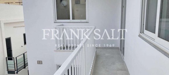 3 bedrooms Apartment in Zebbug, Malta No. 11259 8