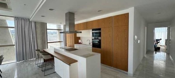 3 bedrooms Penthouse in Paphos, Cyprus No. 20850 6