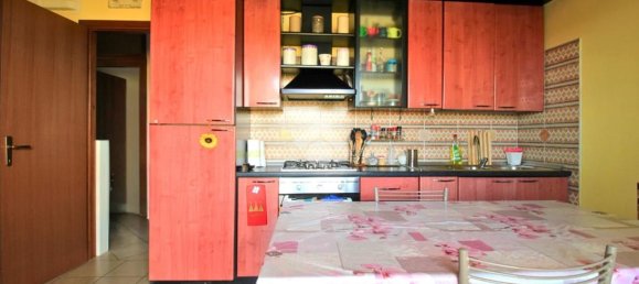 Квартира с 3 комнатами в Купелло, Италия № 300824 14